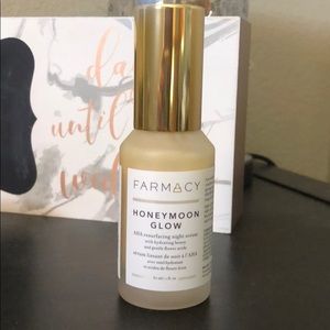 Farmacy Honeymoon Glow skincare
